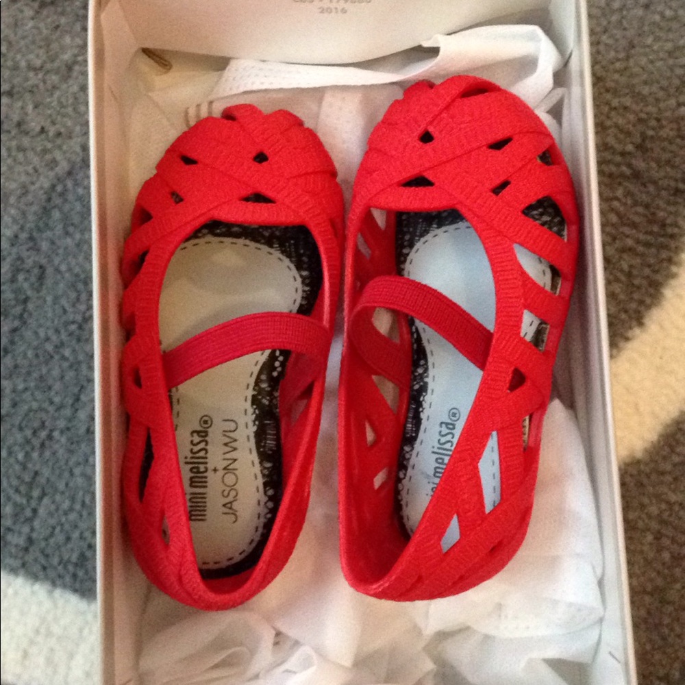 Mini melissa jason wu size 6